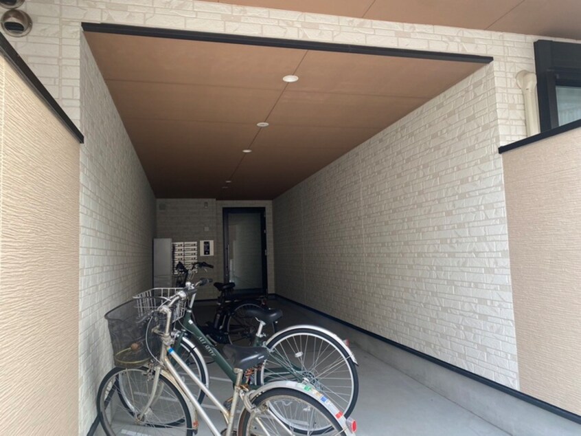 駐輪場 ＡＬＥＧＲＩＡ岸辺