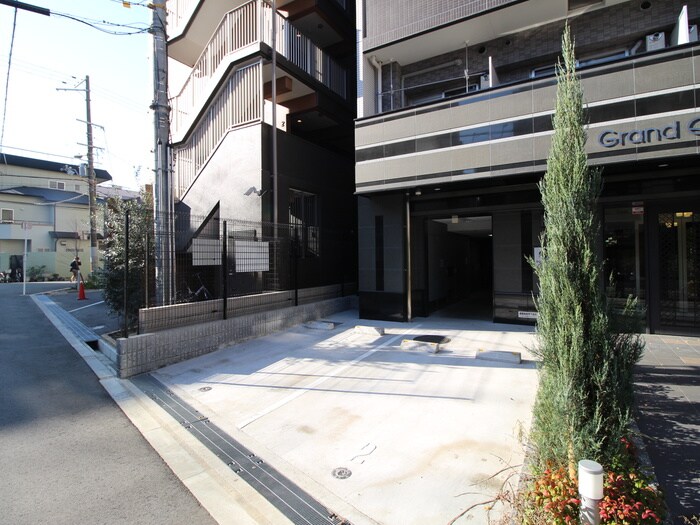 駐車場 グランカリテ塚本（403）