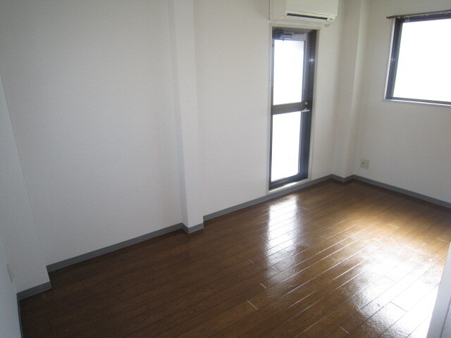 居室 コーポニシキ