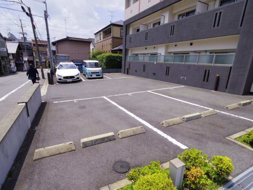 駐車場 アスティオン深草