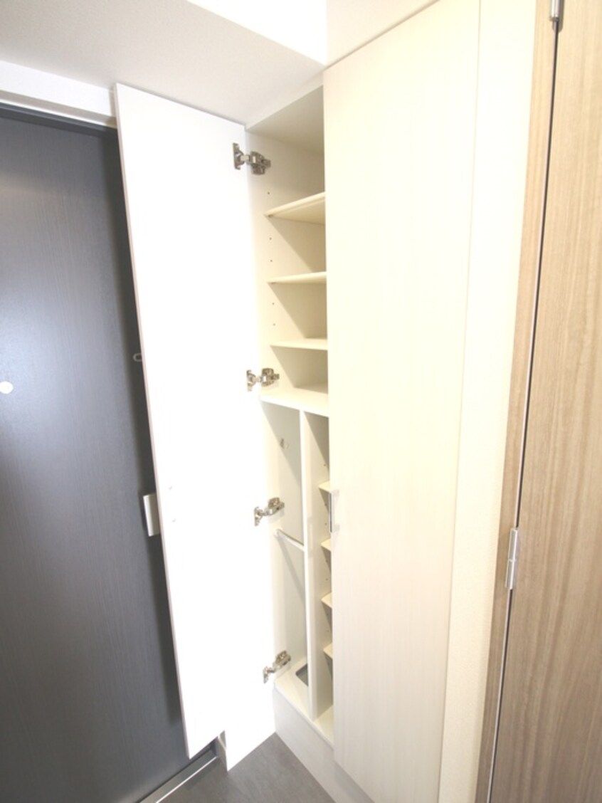 靴箱 スプランディッド新大阪WEST