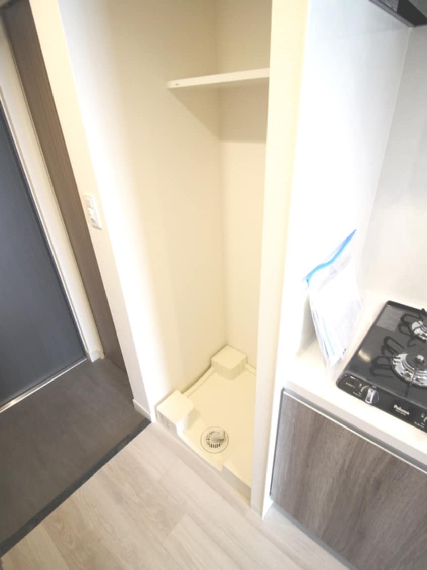 洗濯機置場 スプランディッド新大阪WEST