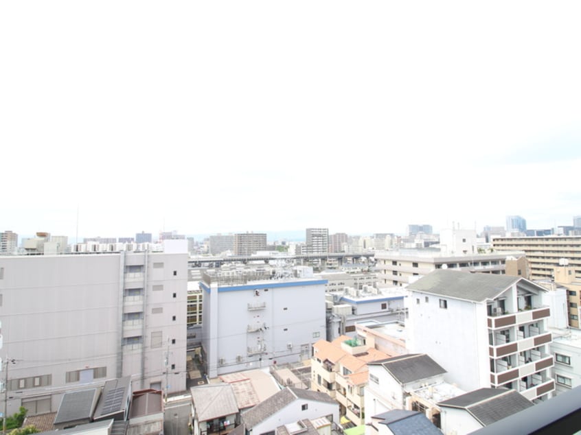 室内からの展望 スプランディッド新大阪WEST