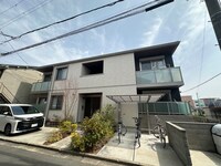 シャーメゾン中総持寺町