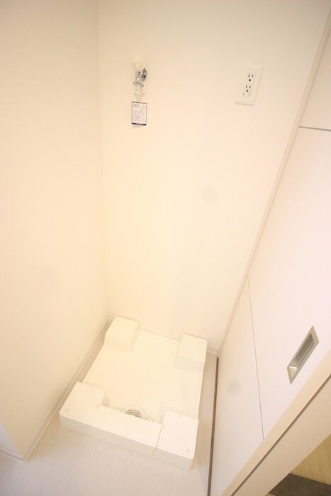 洗濯機置場 STORM