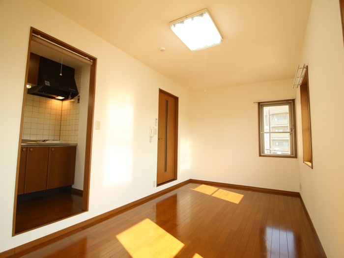 居室 グレ－スコ－ト