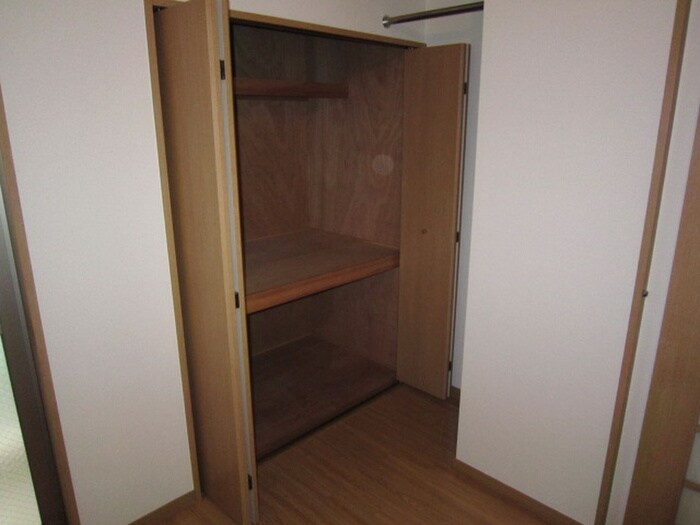 収納 アゼリア０１