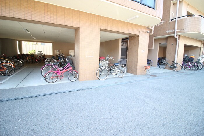 駐輪場 ラシーヌ・Ｋ