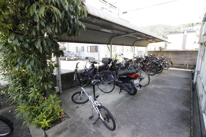 駐輪場 脇田ハイツ２号館