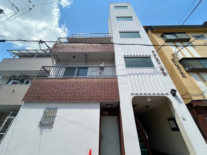 外観写真 マンションいずみ