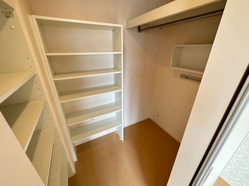 収納 エーデルハイム東香園