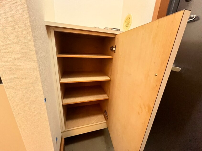 靴箱 誠月ハイツ