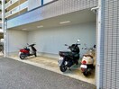 バイク置き場 アイランド小野山