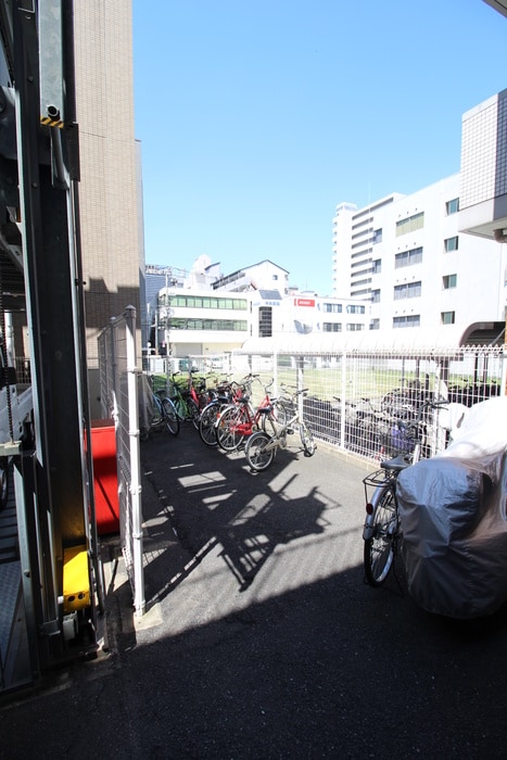 駐輪場 成晃マンション