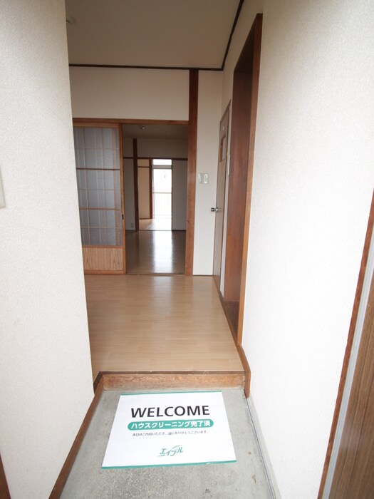 玄関 吉川マンションＢ棟
