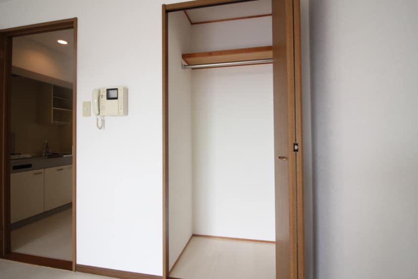 収納 ベルシオン岡本