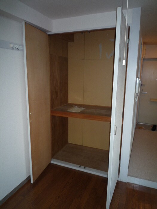 収納 ベストレジデンス関大前Ⅱ