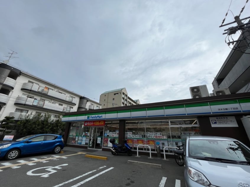 ファミリーマート茨木玉櫛店(コンビニ)まで350m シャンテコウノキ