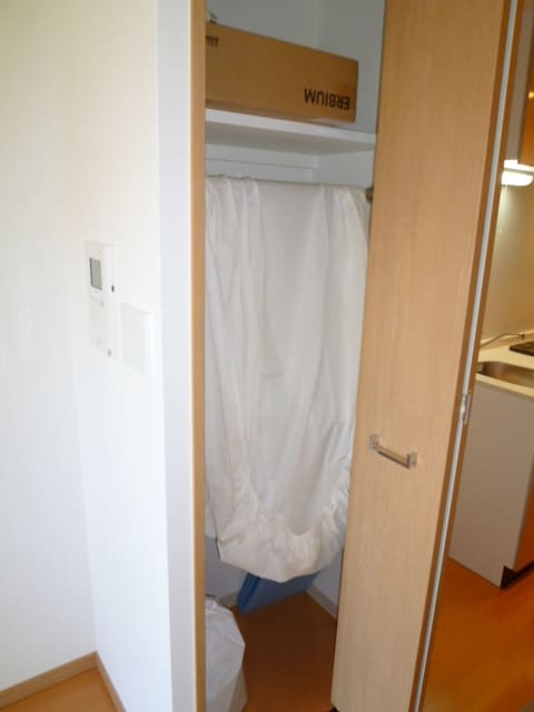 収納 パークフラッツ江坂