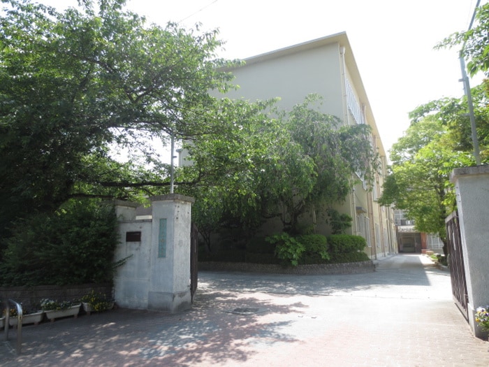 京都市立下鴨中学校(中学校/中等教育学校)まで888m シンプルハイツベニス