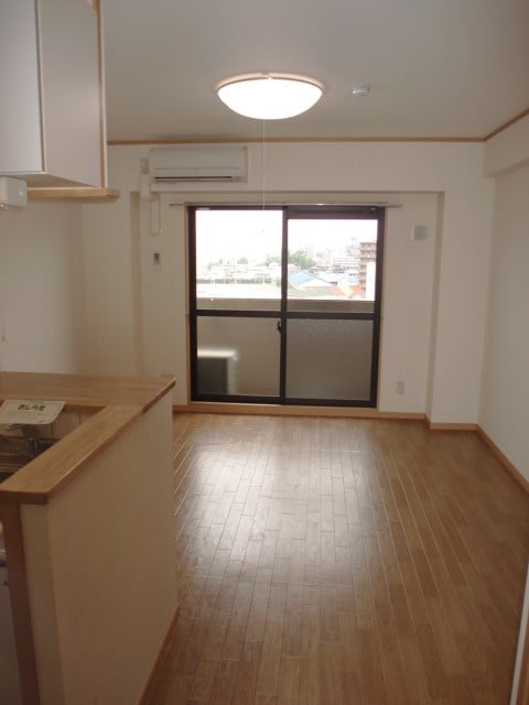 居室 アット長田