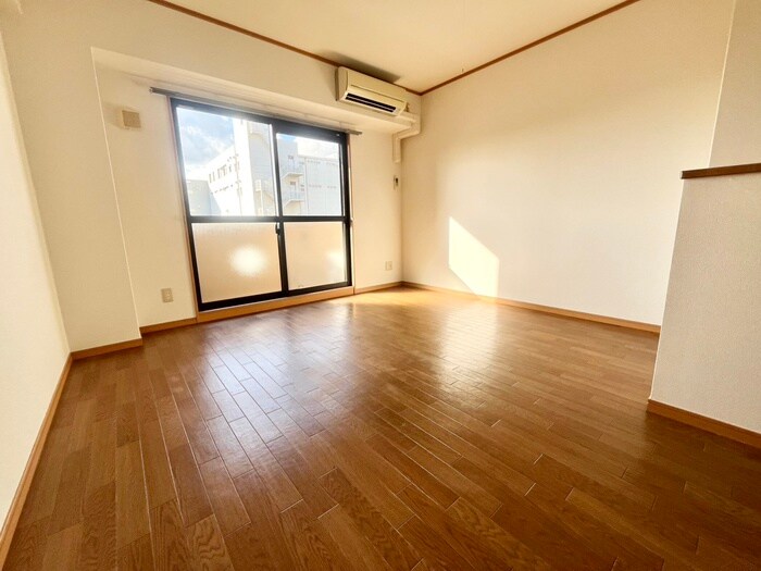 居室 アット長田