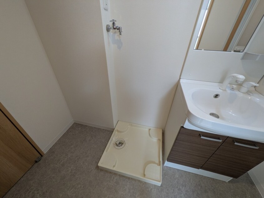 洗濯機置場 フィユフラッツ中桜塚