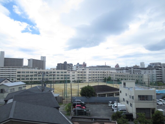 室内からの展望 サンファ－スト京橋