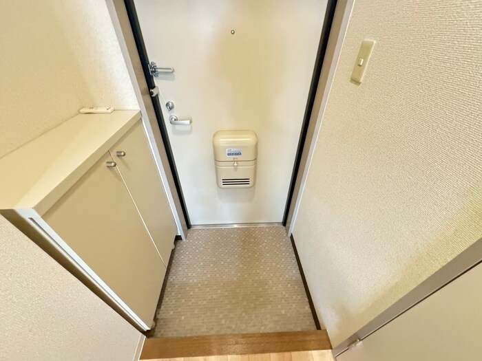 玄関 メゾンシャテ－ニュ