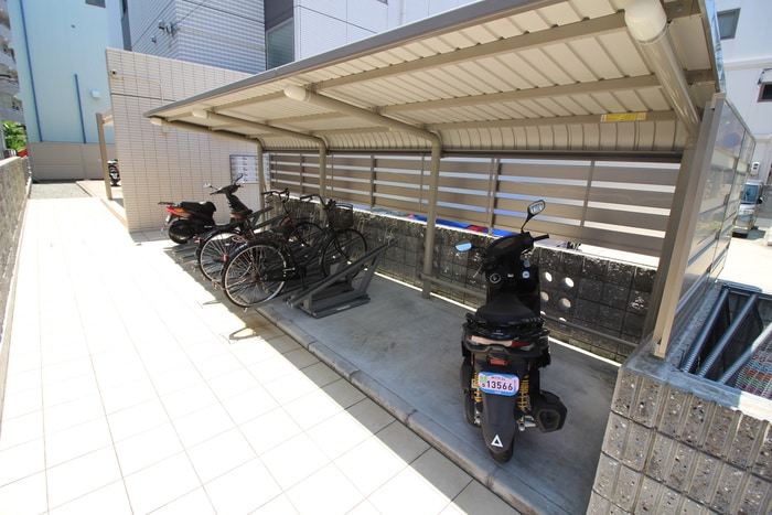 駐輪場 ボニート魚崎