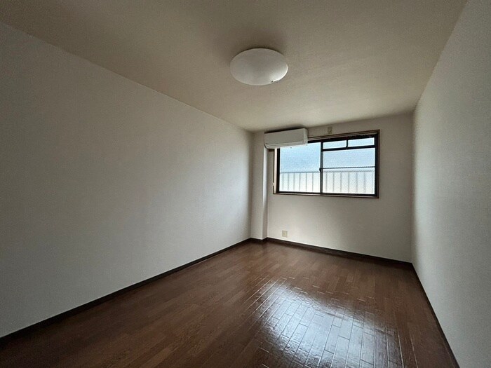 居室 クリヨン２