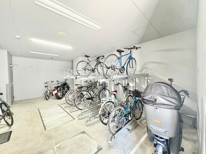 駐輪場 PHOENIX北堀江