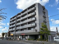 プロスベール高安