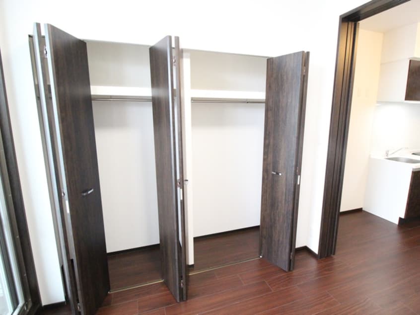 収納 プレジオ江坂ＳＯＵＴＨ