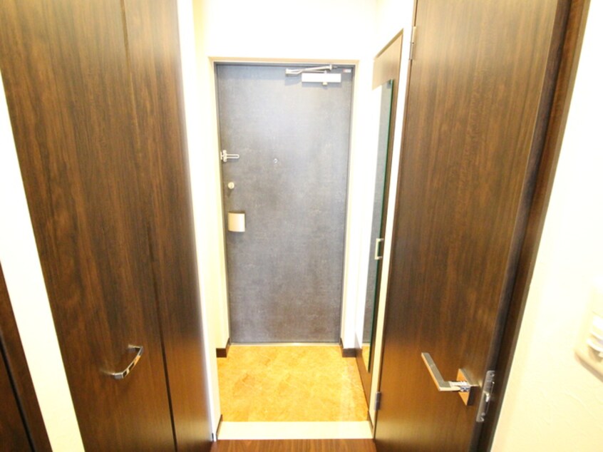 玄関 プレジオ江坂ＳＯＵＴＨ