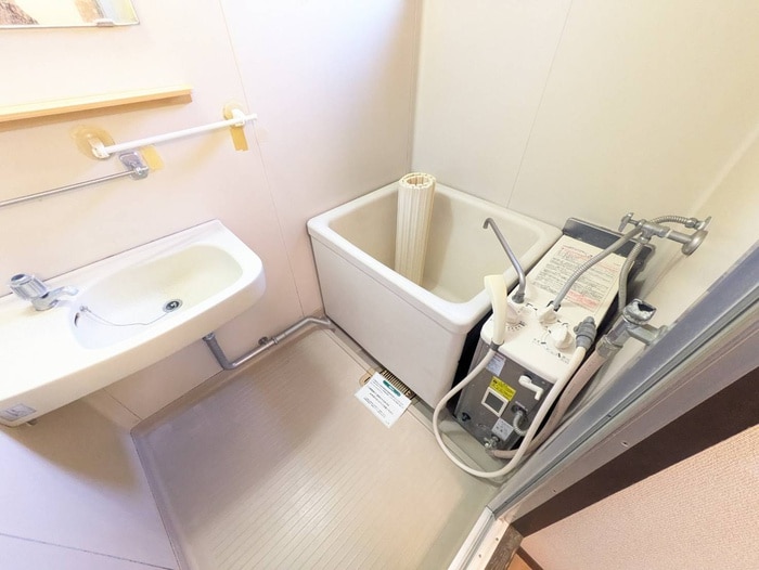 バス／シャワールーム等 ハイツ一番地