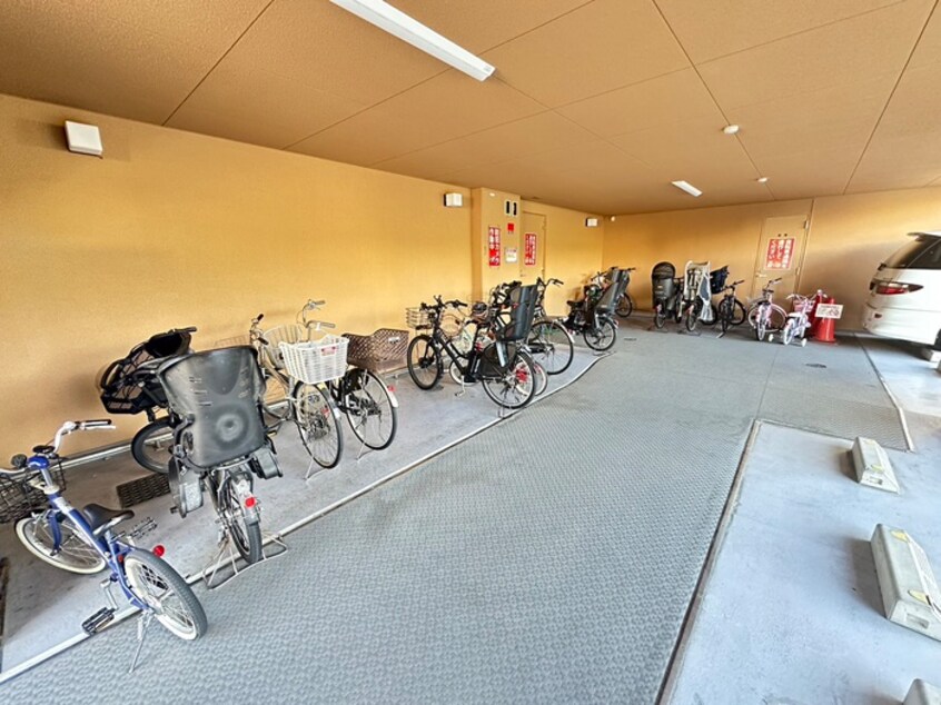 駐輪場 ＶＩＶＯ松ヶ鼻