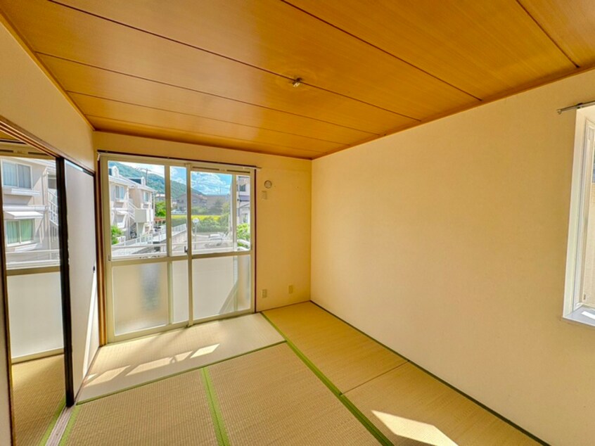 内観写真 ＫひるさいどてらすＡ