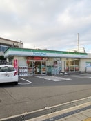 ファミリーマート菊水通２丁目店(コンビニ)まで183m ドリ－ム菊水