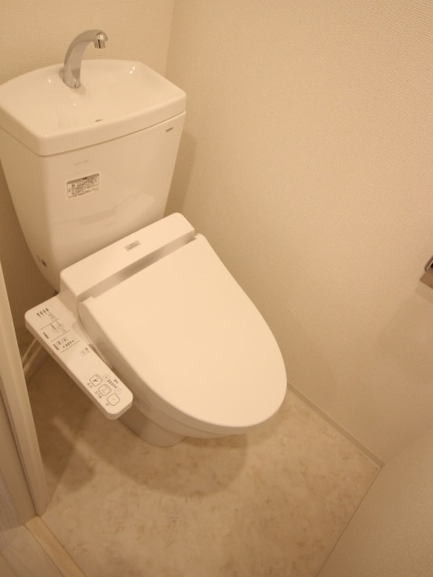 トイレ セレニテ夕陽丘ＥＳＴ