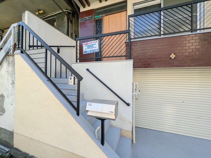 エントランス部分 三国本町貸家
