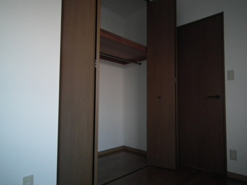 収納 リアライズ安威