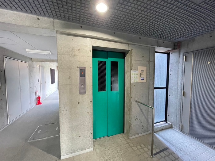 建物設備 CASA西向日