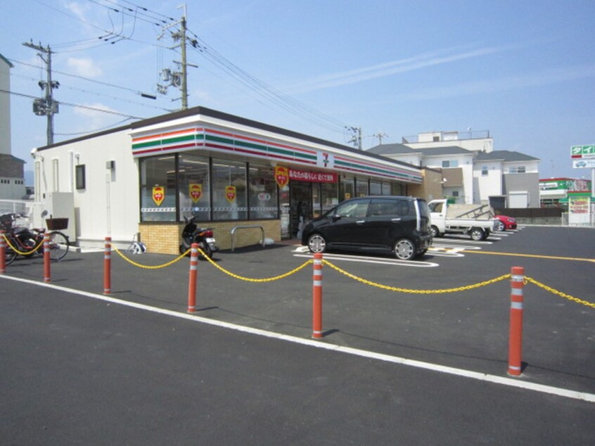 セブンイレブン(コンビニ)まで450m CASA西向日