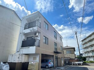 ｼﾃｨﾊｲﾂ横木