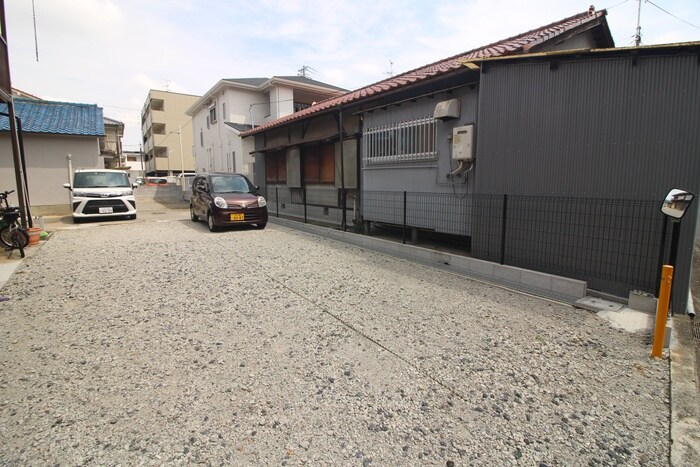 駐車場 大野芝町倉庫