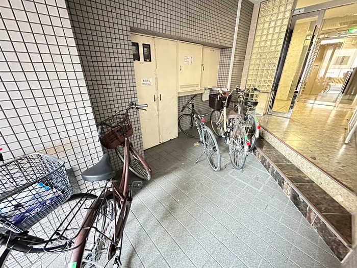 駐輪場 ボンヌシャンス