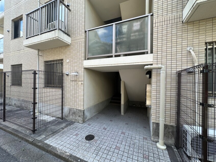 エントランス部分 パストラル宮野