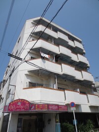 山忠マンション