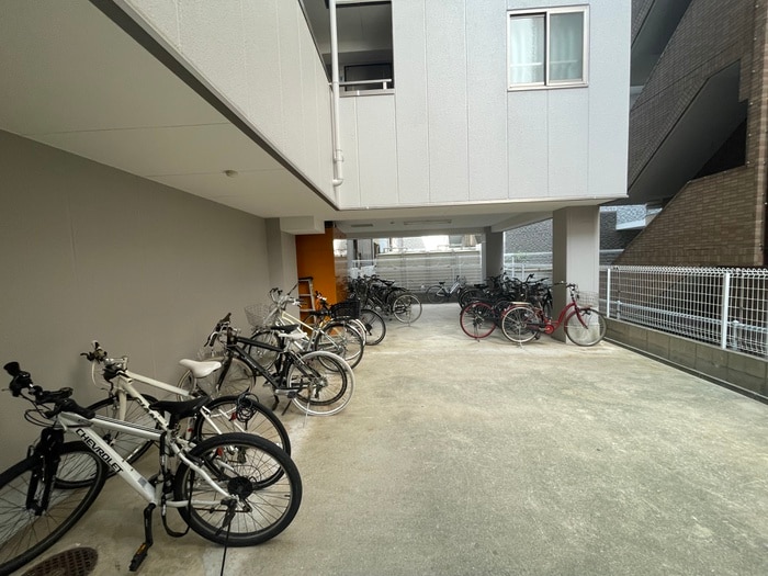駐輪場 ドエル大倉山